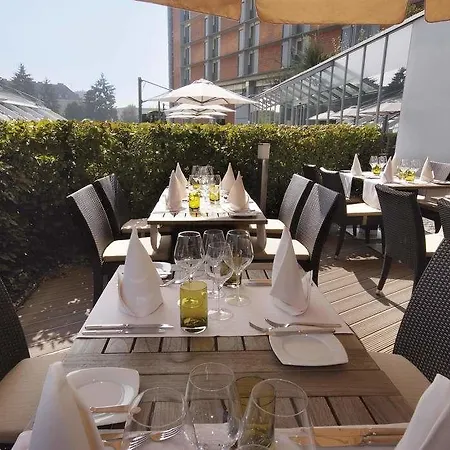 Courtyard By Marriott Ξενοδοχείο 4*