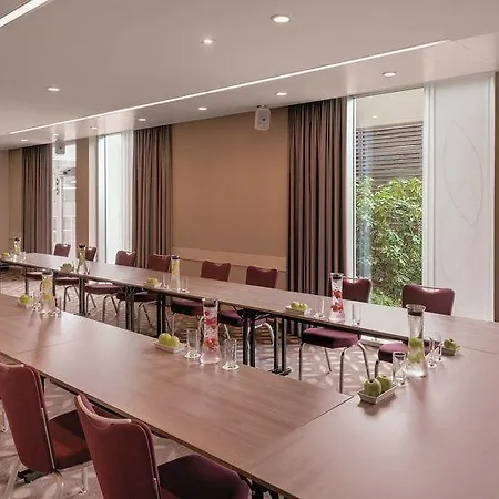 Courtyard By Marriott Отель Линц