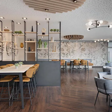 Courtyard By Marriott Hotel 4*