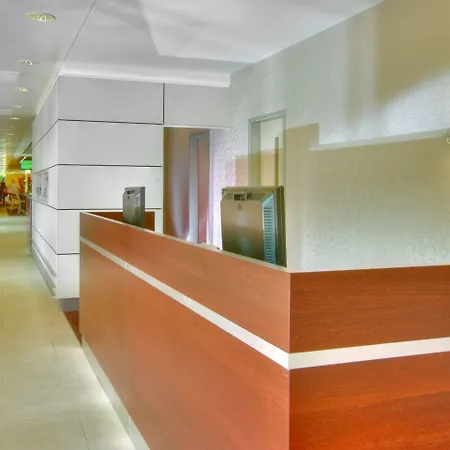 林茨万怡酒店 4* 林茨