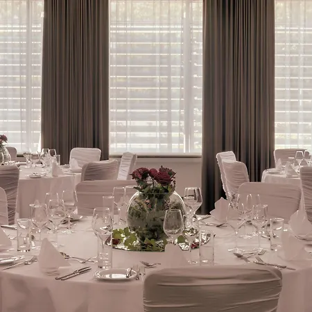 林茨万怡酒店 4* 林茨