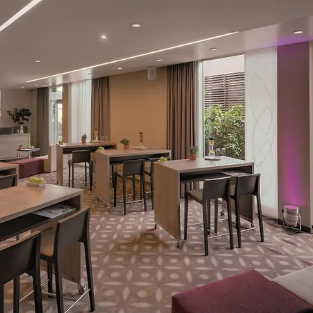 林茨万怡酒店 酒店