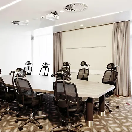 Courtyard By Marriott Hotell Linz