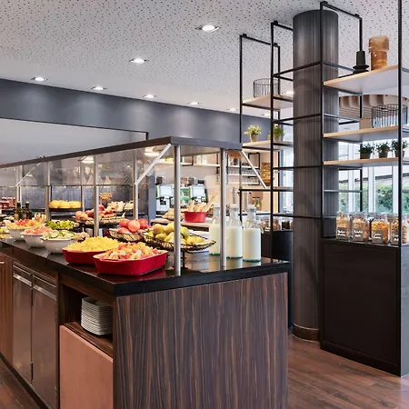 Courtyard By Marriott 4*