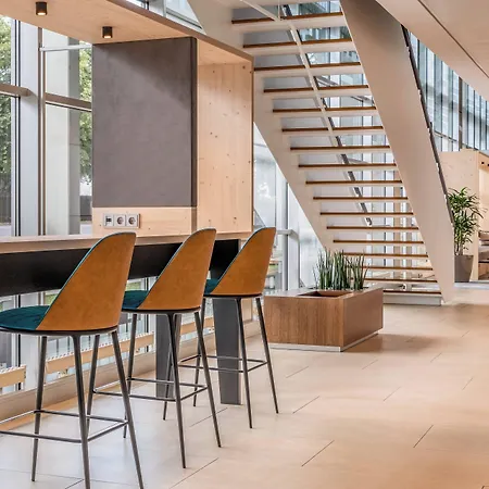 Courtyard By Marriott