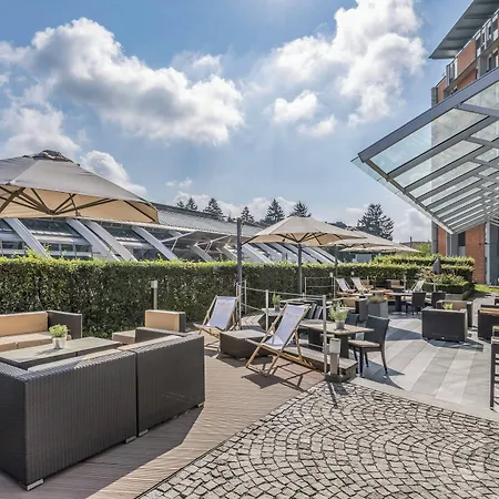 Courtyard By Marriott Hotel