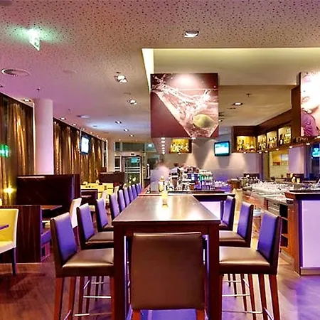 Courtyard By Marriott Hotel 4*