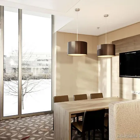 Courtyard By Marriott