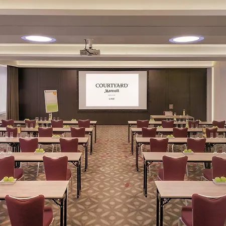 Courtyard By Marriott Hotel Linz