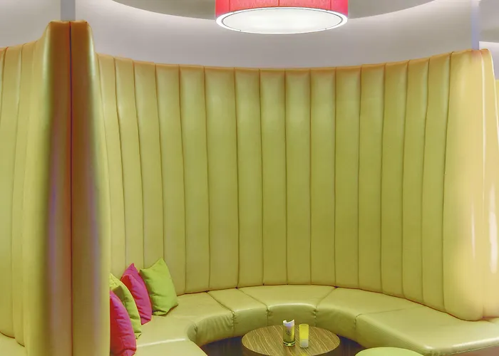 Courtyard By Marriott