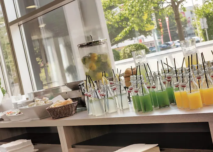 Courtyard By Marriott