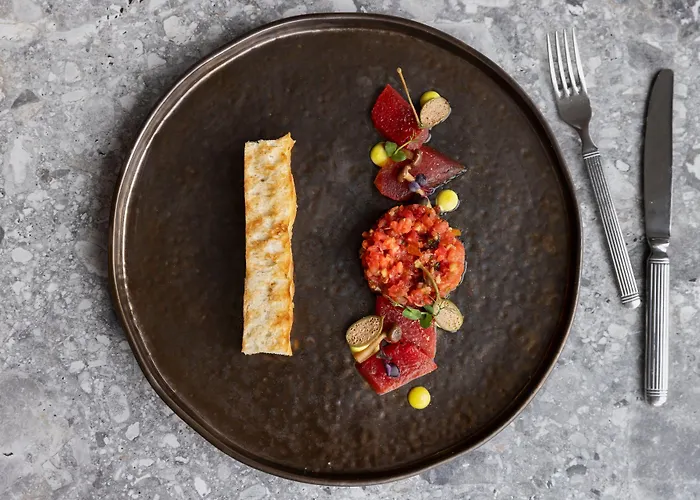 Courtyard By Marriott Hotel 4*