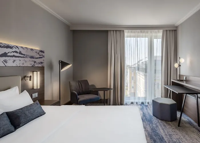 Courtyard By Marriott Hotell