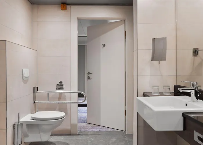 Courtyard By Marriott