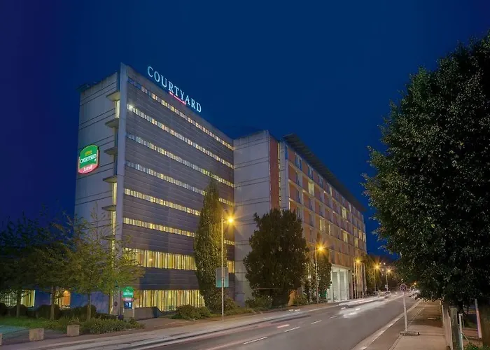 Hotell Courtyard By Marriott Linz