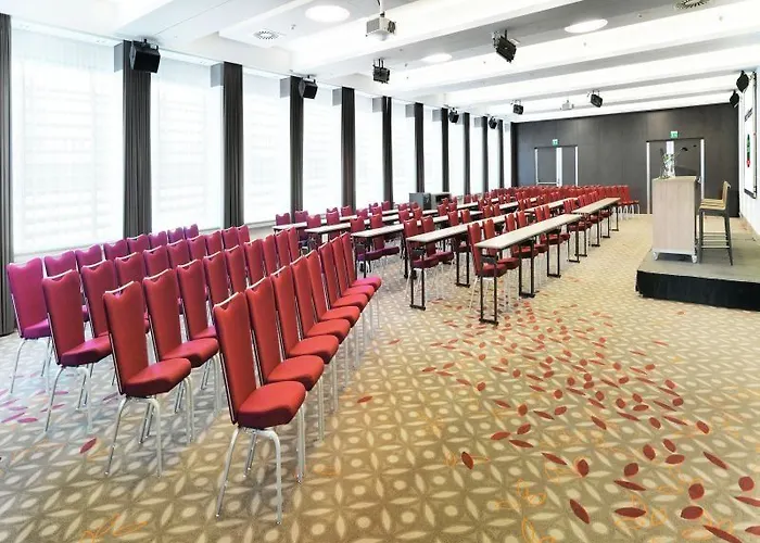 Courtyard By Marriott Hotel