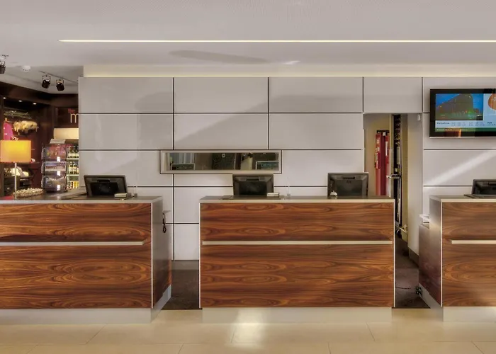 Courtyard By Marriott 4*