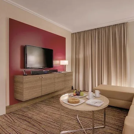 Hotel Courtyard By Marriott Linec
