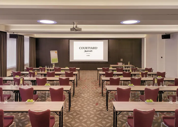 코트야드 바이 메리어트 4* 린츠